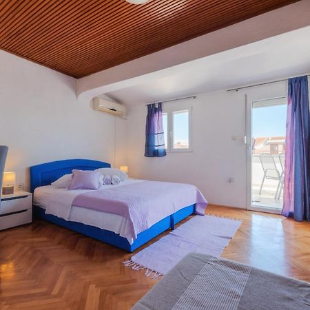 Perica Apartment And Perica Room With Separate Entrance Zadar Exterior foto