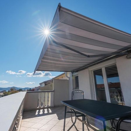 Perica Apartment And Perica Room With Separate Entrance Zadar Exterior foto