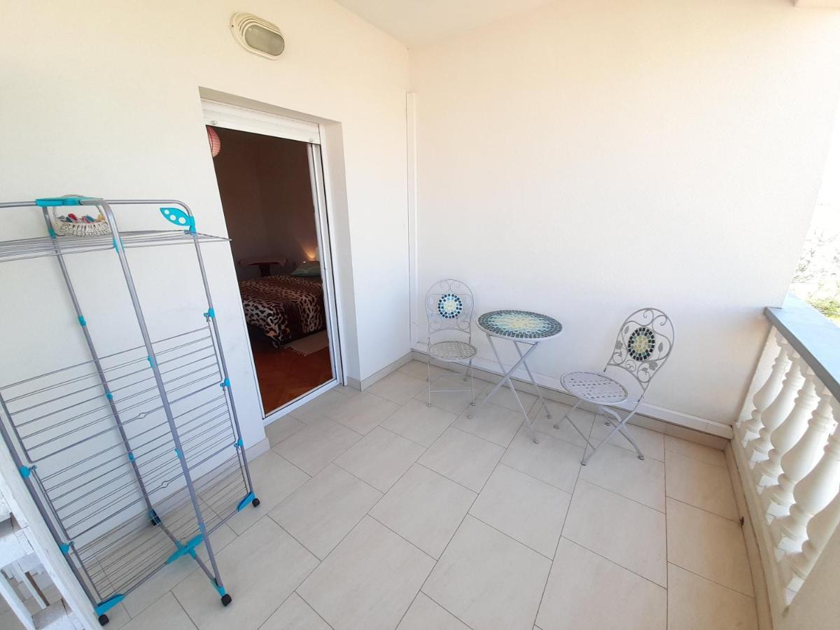 Perica Apartment And Perica Room With Separate Entrance Zadar Exterior foto