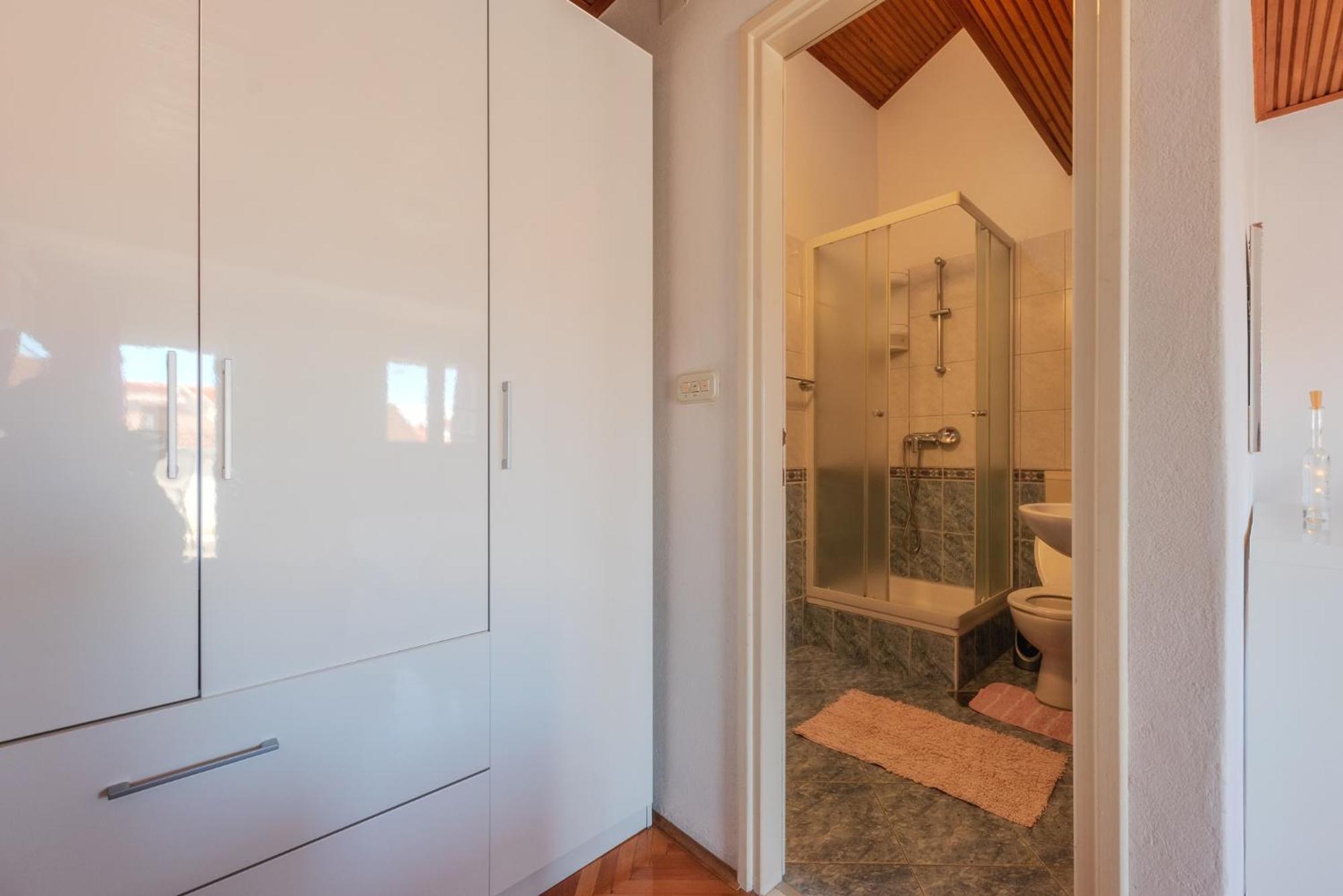 Perica Apartment And Perica Room With Separate Entrance Zadar Exterior foto