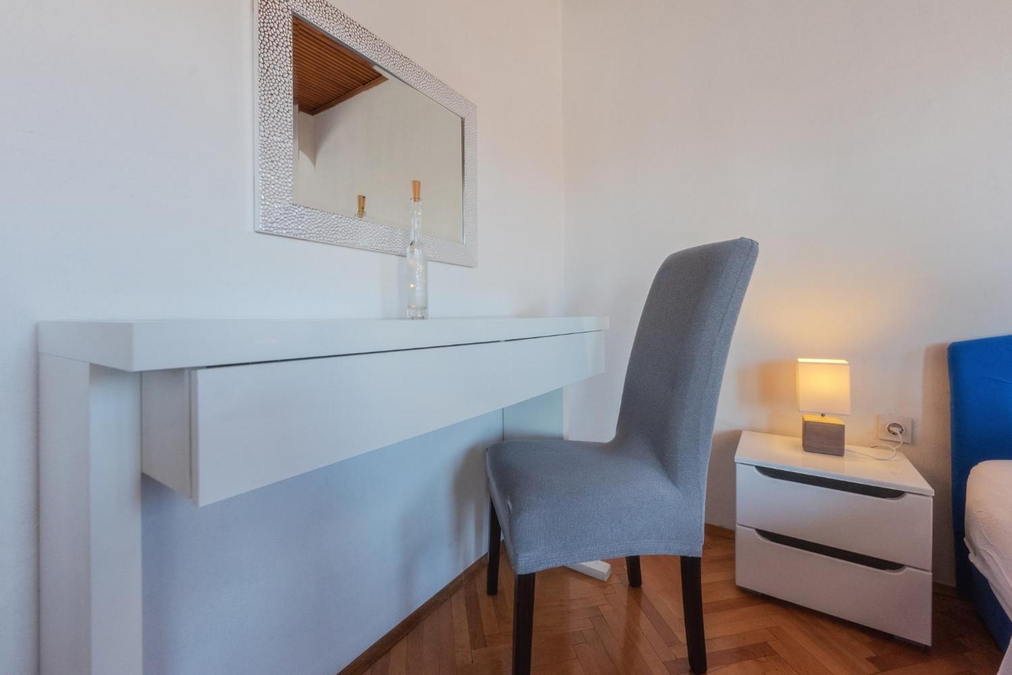 Perica Apartment And Perica Room With Separate Entrance Zadar Exterior foto
