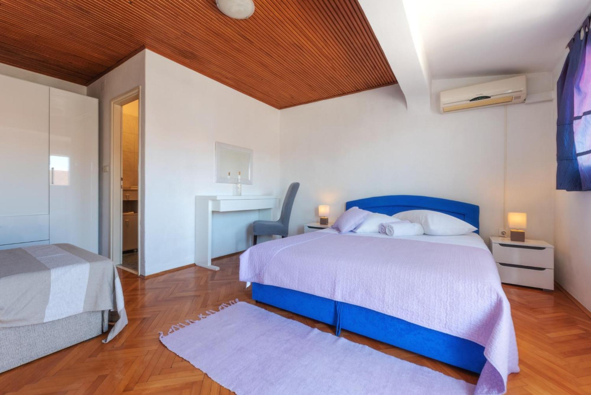 Perica Apartment And Perica Room With Separate Entrance Zadar Exterior foto
